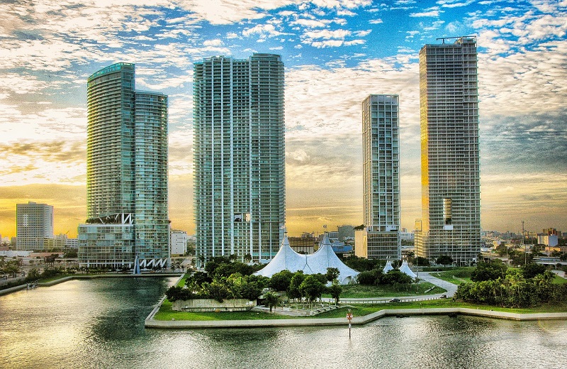 Comprar em Miami ou Orlando? 4 coisas que você deve saber antes de decidir