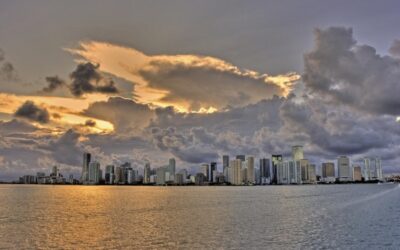 A História da Collins Avenue em Miami: de estrada costeira a símbolo de glamour