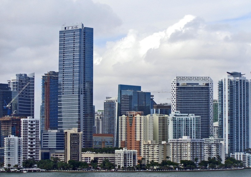 Compradores latino-americanos lideram investimentos imobiliários no sul da Flórida